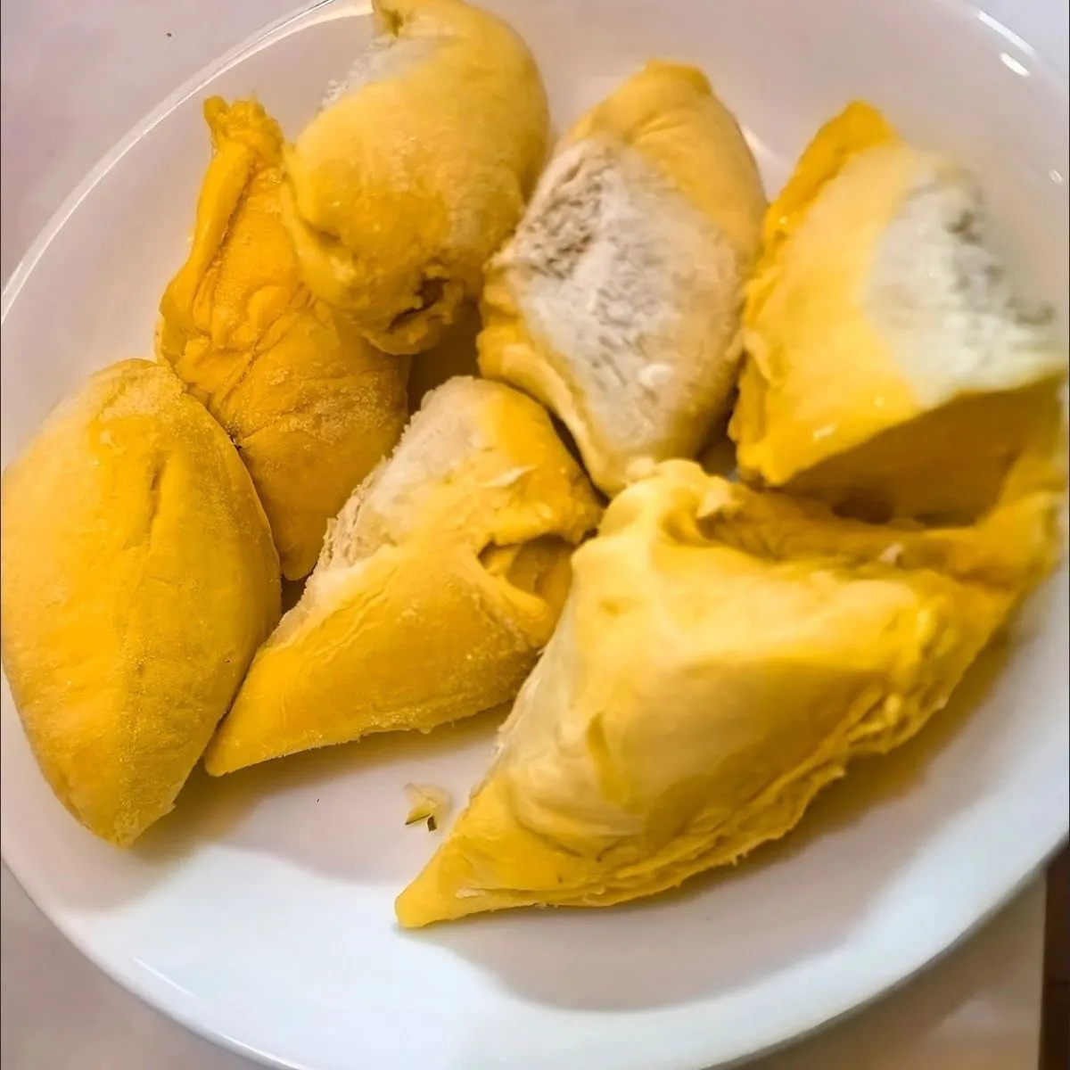 (Ready to eat when ripe) Imported Malaysian Black Thorn Durian, grafted fruit, shipped free via SF Express, Musang King Golden Pillow Durian - Image 3